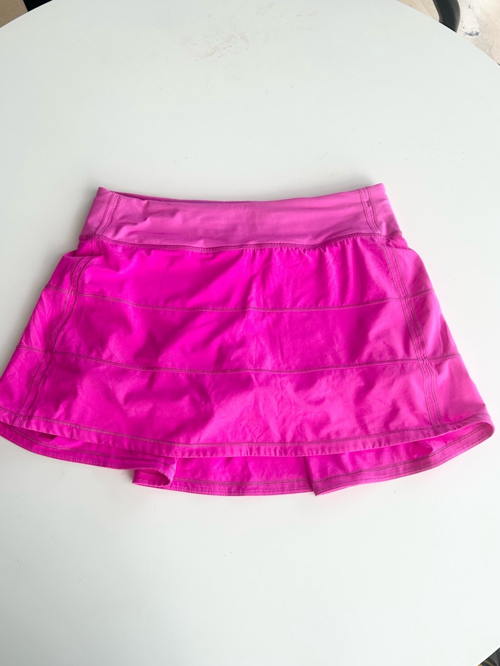 Lululemon Women’s pace rival neon hot pink tennis skirt